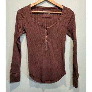 Brown Rib Knit Y2K Fitted Long Sleeve Henley Top Aerie Sz M